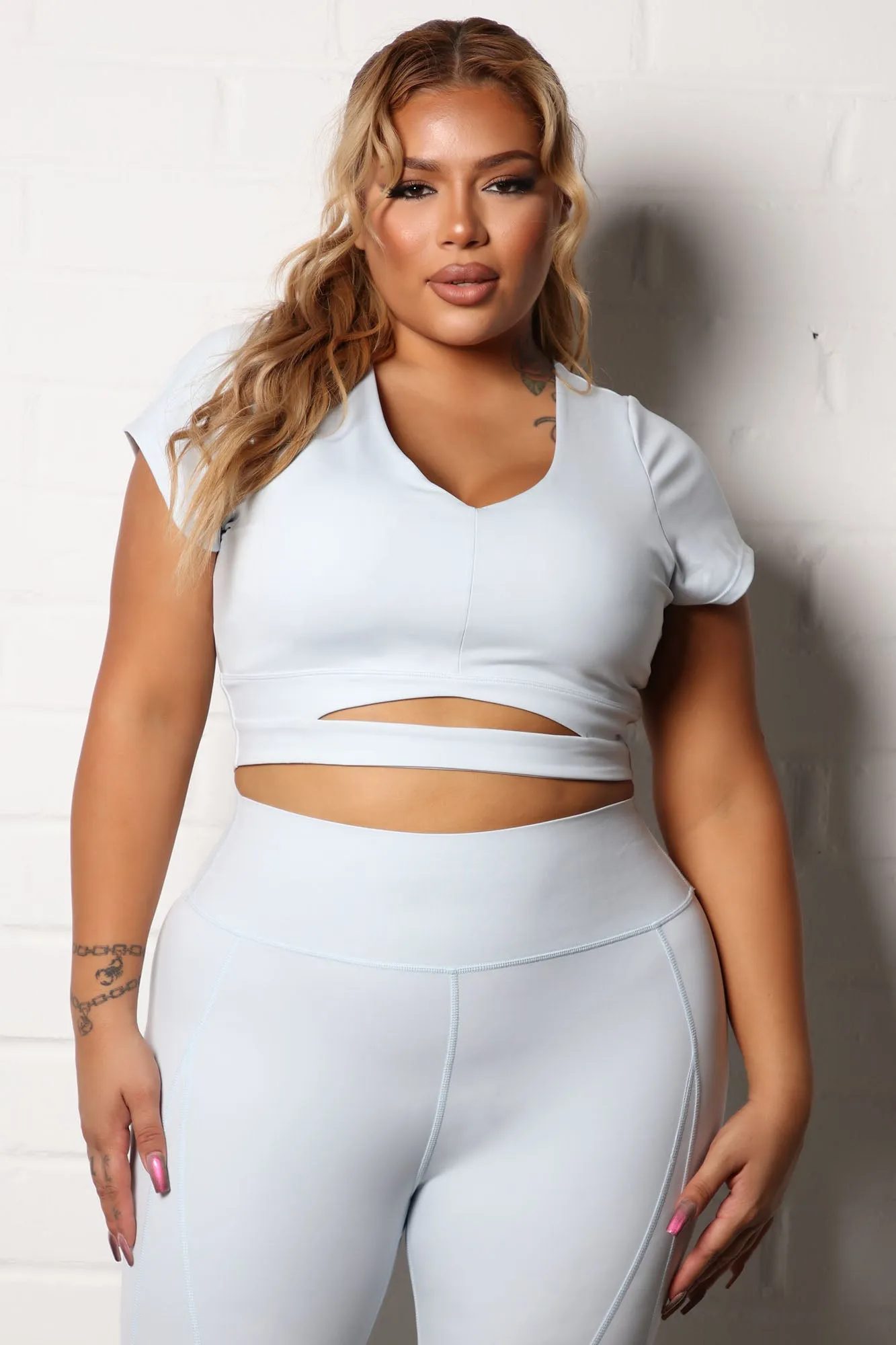 A Winner Active Compression Crop Top - Ice Blue