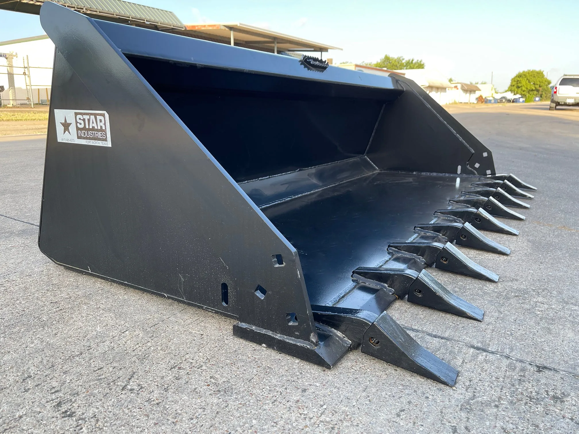 STAR extreme duty skid steer buckets